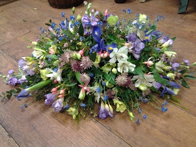 For a lady gardener A summer medley