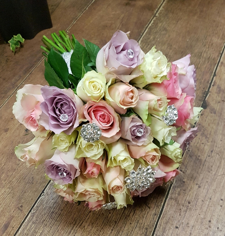 Heirloom Pin bouquet