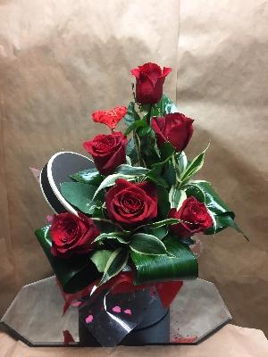 6 Rose Hat Box